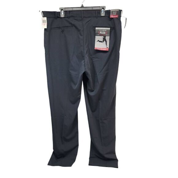 Van Heusen Size 40 x 34 Flex 3 Flat Front Straight Leg Dress Pant Charcoal Workw - Picture 2 of 9